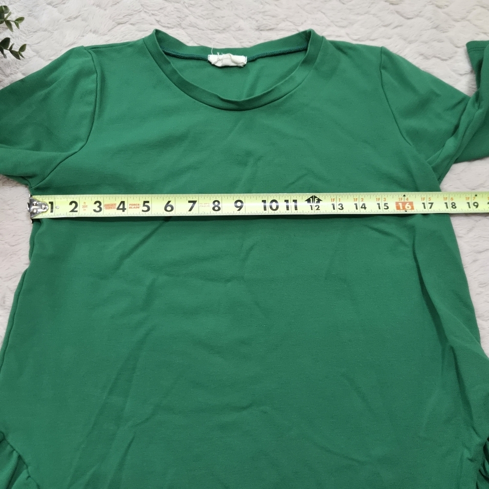 Betsey's Boutique Shop Green Ruffle Side Long-Sleeve Top, Size Large - Picture 3 of 6